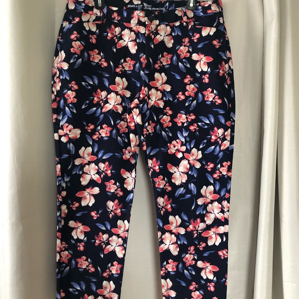 Gap flower patterned khaki pants